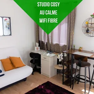 Appartement Le Zen -studio Equipe- Wifi Fibre- Centre Avec Parking, Tarbes